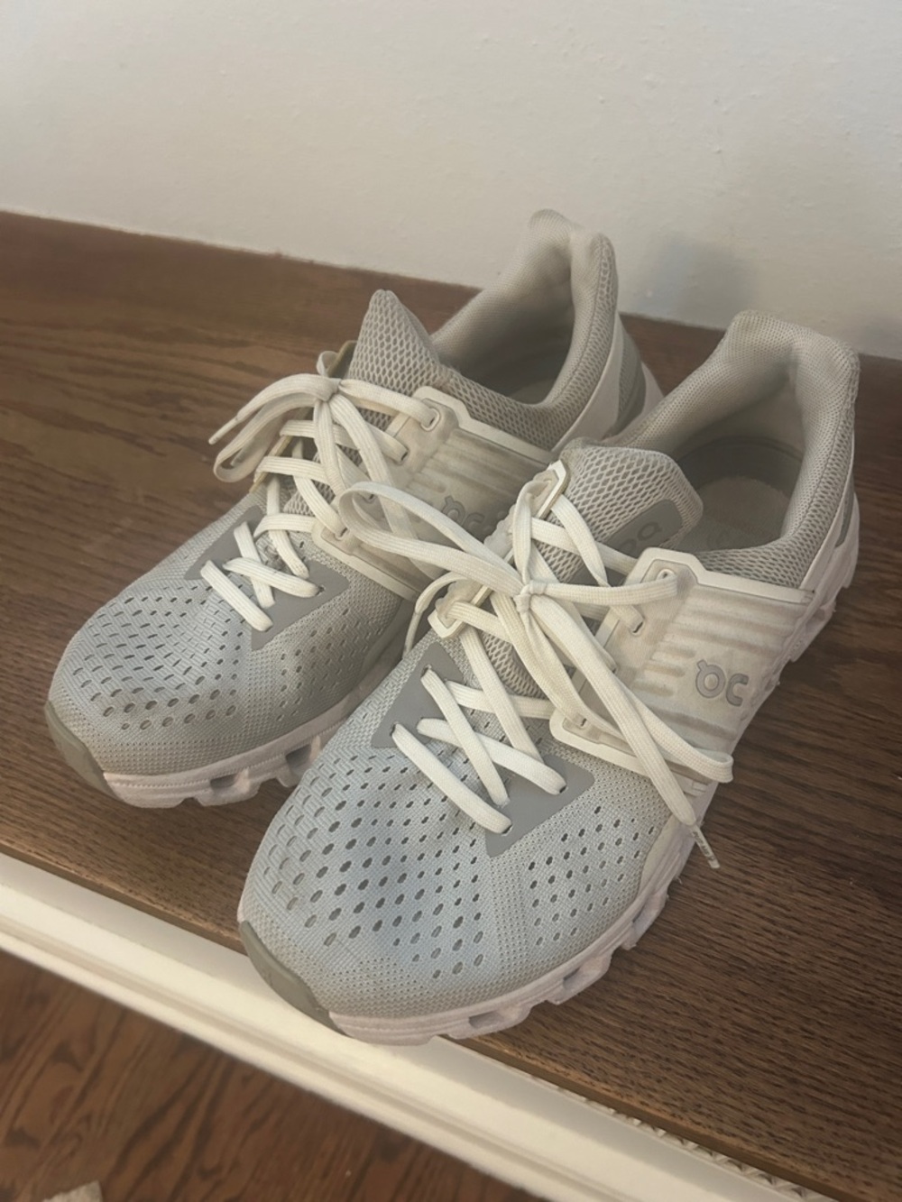 On Cloud Women's Athletic Running Shoes in Light Gray/Cream, 7.5